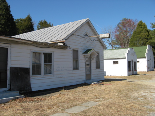 W.J. Stokes Tavern, Gloucester