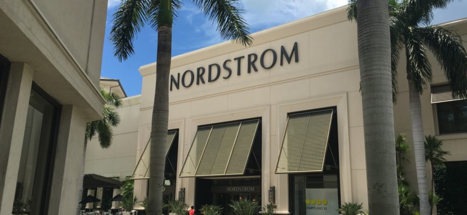 Nordstrom Pianists Are Slowly Disappearing