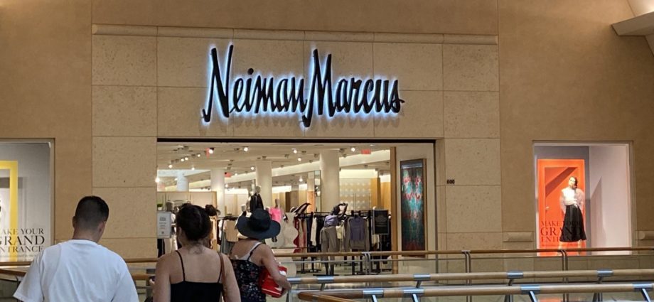 Working at Neiman Marcus Group